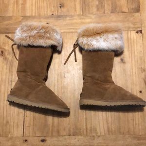 UGG BOOTS
